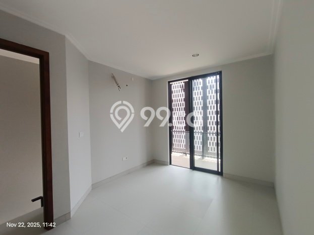 Siap Huni Rumah Mewah 3 Kamar di Cilandak Dekat ke Mana Pun Siap Huni Rumah Mewah 3 Kamar di Cilandak Dekat ke Mana Pun