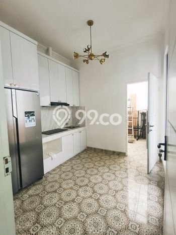 Dijual Rumah Luas Megah Dengan View Cantik di Villa Melati Mas, Tangerang Selatan Dijual Rumah Luas Megah Dengan View Cantik di Villa Melati Mas, Tangerang Selatan