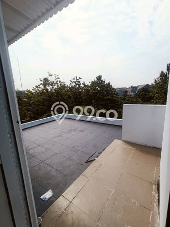 Dijual Rumah 4 Kamar Lokasi Ideal Bagus dan Strategis di Serpong Dijual Rumah 4 Kamar Lokasi Ideal Bagus dan Strategis di Serpong