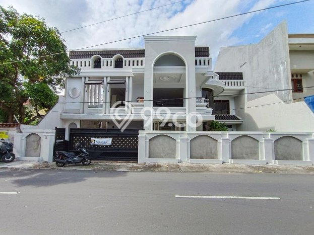 For Sale! Premium House LT 600m2 Desain Elegan di Gatot Subroto For Sale! Premium House LT 600m2 Desain Elegan di Gatot Subroto