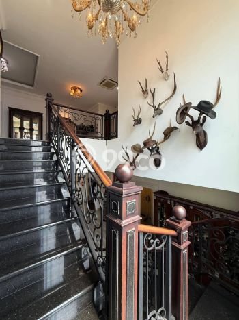 Dijual Rumah Mewah Exclusive di Ciputat Timur, Tangerang Selatan Dijual Rumah Mewah Exclusive di Ciputat Timur, Tangerang Selatan