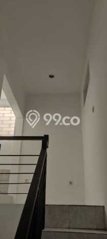 Rumah Lokasi Strategis di Astanaanyar, Bandung, Luas 55m2m² LB 80m2m² Rumah Lokasi Strategis di Astanaanyar, Bandung, Luas 55m2m² LB 80m2m²
