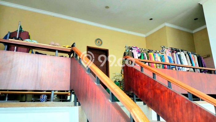 For Sale! Luxury House LT 429m2 Desain Modern di Pulomas For Sale! Luxury House LT 429m2 Desain Modern di Pulomas