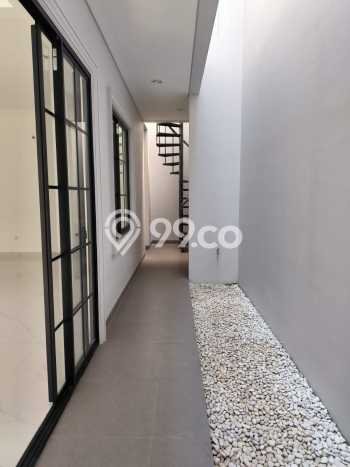 Jarang Ada! Rumah Kontrakan 4 Kamar Nyaman Siap Huni Pantai Indah Kapuk Jarang Ada! Rumah Kontrakan 4 Kamar Nyaman Siap Huni Pantai Indah Kapuk