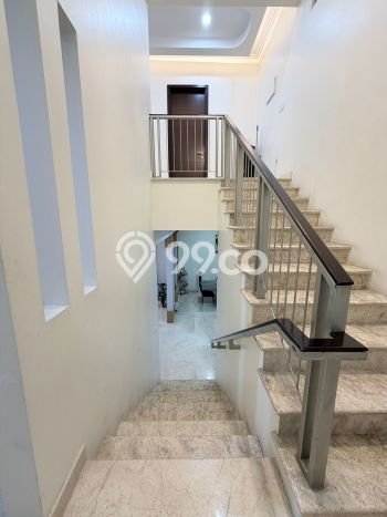 Ready to Use! Premium House LT 300m2 Desain Modern di Pantai Indah Kapuk Ready to Use! Premium House LT 300m2 Desain Modern di Pantai Indah Kapuk