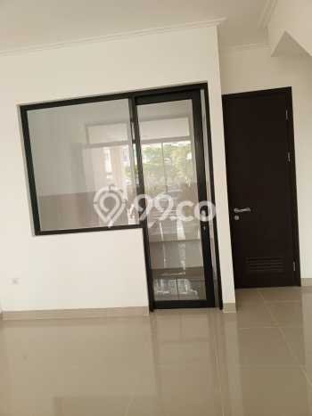For Sale Hunian Rumah Terawat 3 Kamar di Pantai Indah Kapuk, Jakarta Utara For Sale Hunian Rumah Terawat 3 Kamar di Pantai Indah Kapuk, Jakarta Utara