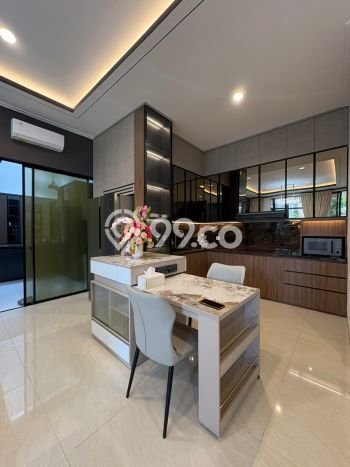 Rumah Elit Modern Tanpa Renovasi di Pantai Indah Kapuk Jakarta Utara Rumah Elit Modern Tanpa Renovasi di Pantai Indah Kapuk Jakarta Utara