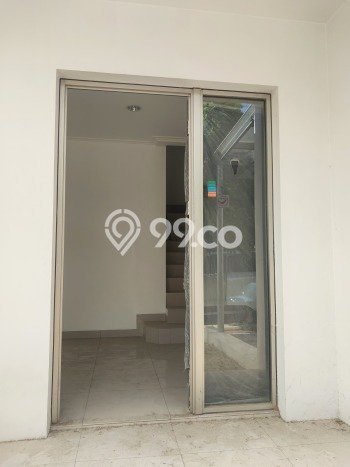 Dijual Rumah Eksklusif 2 KT di Pantai Indah Kapuk, Jakarta Utara Dijual Rumah Eksklusif 2 KT di Pantai Indah Kapuk, Jakarta Utara