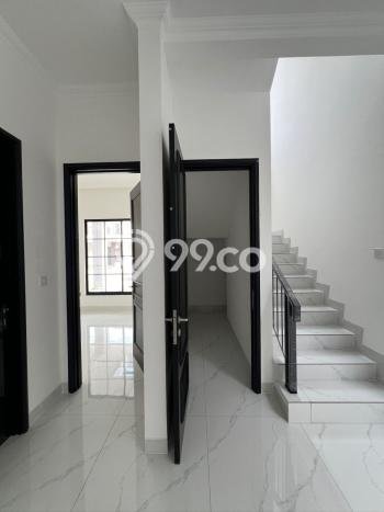 Rumah Elit Modern Tanpa Renovasi di Pantai Indah Kapuk Jakarta Utara Rumah Elit Modern Tanpa Renovasi di Pantai Indah Kapuk Jakarta Utara