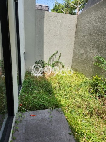 Dijual Hunian Rumah Terawat 3 KT di Citraland, Surabaya Dijual Hunian Rumah Terawat 3 KT di Citraland, Surabaya