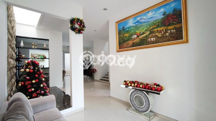 Dijual Rumah Luas Megah Dengan View Eksklusif di Citraland, Surabaya Dijual Rumah Luas Megah Dengan View Eksklusif di Citraland, Surabaya