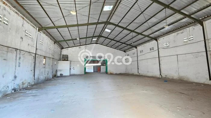 Unit Gudang Dijual di Menganti Gresik Luas Bangunan 700m2 Unit Gudang Dijual di Menganti Gresik Luas Bangunan 700m2