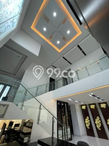 Hunian Mewah LB 410m2 Siap Huni Desain Elegan di Pakuwon City, Surabaya Hunian Mewah LB 410m2 Siap Huni Desain Elegan di Pakuwon City, Surabaya