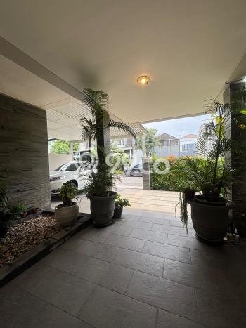 Hunian Elit LB 330m2 Siap Pakai Desain Elegan di Citraland, Surabaya Hunian Elit LB 330m2 Siap Pakai Desain Elegan di Citraland, Surabaya
