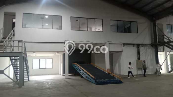 Unit Gudang Tersedia di Cikarang Spesifikasi LB 1283m2 Unit Gudang Tersedia di Cikarang Spesifikasi LB 1283m2