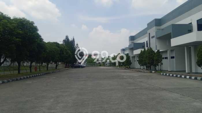 Unit Gudang Tersedia di Cikarang Spesifikasi LB 1283m2 Unit Gudang Tersedia di Cikarang Spesifikasi LB 1283m2