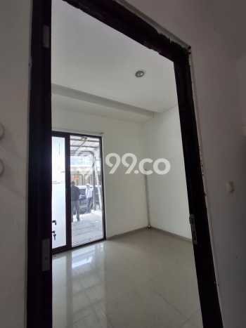 Rumah Modern Cantik 3 Kamar Bisa Langsung Pindah di Bekasi Utara Rumah Modern Cantik 3 Kamar Bisa Langsung Pindah di Bekasi Utara