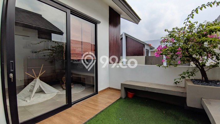 Rumah Luas Asri 3 KT Siap Huni di Bintaro Tangerang Selatan Rumah Luas Asri 3 KT Siap Huni di Bintaro Tangerang Selatan
