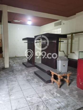 Ruko Disewa di Bandung dengan LB 165m2 Area Komersial Ramai Ruko Disewa di Bandung dengan LB 165m2 Area Komersial Ramai
