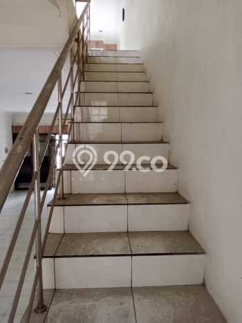 Ruko Disewakan Lokasi Antapani Bandung Harga Spesial! Ruko Disewakan Lokasi Antapani Bandung Harga Spesial!