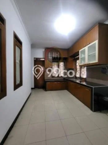 Disewakan segera hunian minimalis lokasi strategis 3 Kamar di Antapani, Bandung Disewakan segera hunian minimalis lokasi strategis 3 Kamar di Antapani, Bandung