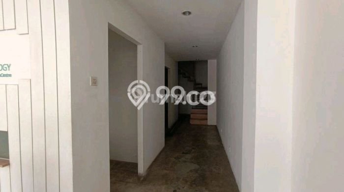 Disewakan Komersial Premium Kawasan , Luas 119m2m², Area Komersial Disewakan Komersial Premium Kawasan , Luas 119m2m², Area Komersial