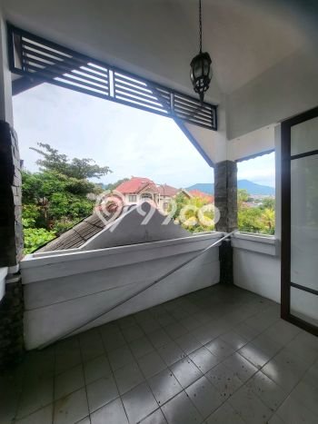 Rumah Bagus Siap Huni Di Arcamanik Luas 240m2 Aman Rumah Bagus Siap Huni Di Arcamanik Luas 240m2 Aman