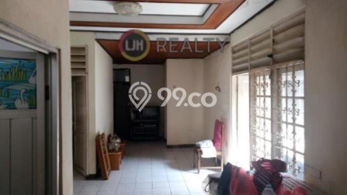 Rumah Strategis Modern Lb 160m2 di Antapani, Bandung Rumah Strategis Modern Lb 160m2 di Antapani, Bandung