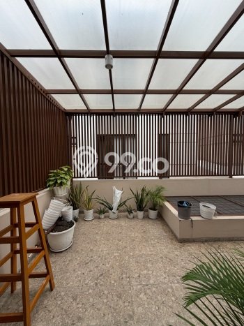 Rumah Mewah LB 250m2 Siap Pakai Desain Elegan di Jakarta Garden City, Jakarta Timur Rumah Mewah LB 250m2 Siap Pakai Desain Elegan di Jakarta Garden City, Jakarta Timur