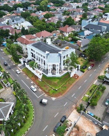 Rumah Luxury Modern Siap Huni di Pondok Indah Jakarta Selatan Rumah Luxury Modern Siap Huni di Pondok Indah Jakarta Selatan