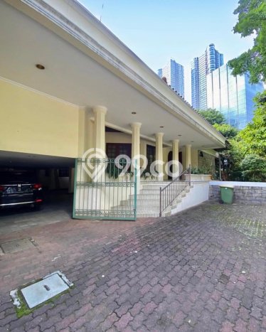 Rumah Elit Modern Tanpa Renovasi di Mega Kuningan Jakarta Selatan Rumah Elit Modern Tanpa Renovasi di Mega Kuningan Jakarta Selatan