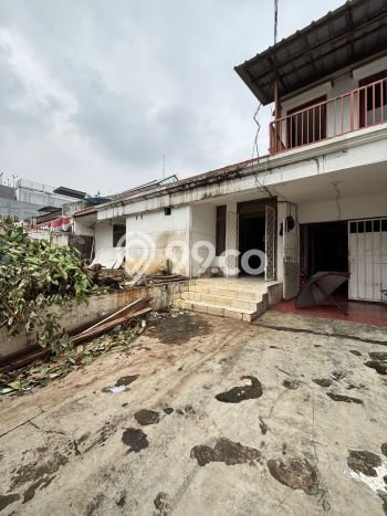 For Sale! Luxury House LT 335m2 Desain Elegan di Senopati For Sale! Luxury House LT 335m2 Desain Elegan di Senopati