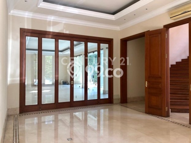 Siap Huni Rumah Mewah 5 Kamar di Kebayoran Baru Dekat ke Mana Pun Siap Huni Rumah Mewah 5 Kamar di Kebayoran Baru Dekat ke Mana Pun