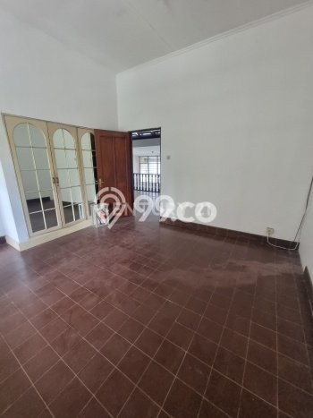 Siap Huni Rumah Mewah 3 Kamar di Kebayoran Baru Dekat ke Mana Pun Siap Huni Rumah Mewah 3 Kamar di Kebayoran Baru Dekat ke Mana Pun