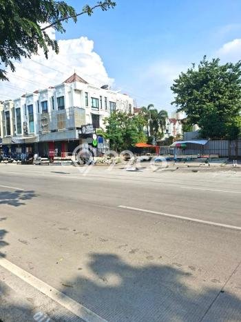 Unit Ruko Dijual di Kelapa Gading Jakarta Utara 360m2 Unit Ruko Dijual di Kelapa Gading Jakarta Utara 360m2