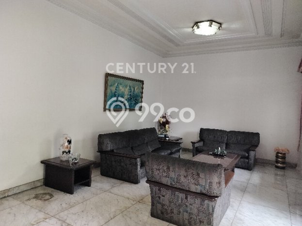 Siap Huni Hunian Elit 5 Kamar di Menteng Dekat ke Mana Saja Siap Huni Hunian Elit 5 Kamar di Menteng Dekat ke Mana Saja