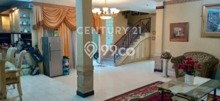 Dijual Rumah Mewah Elegan Dengan View Eksklusif di Lebak Bulus, Jakarta Selatan Dijual Rumah Mewah Elegan Dengan View Eksklusif di Lebak Bulus, Jakarta Selatan