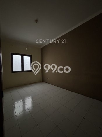 Disewakan Ruko di Kawasan Ramai Gandaria Luas 201m2 Disewakan Ruko di Kawasan Ramai Gandaria Luas 201m2