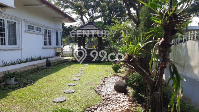 For Sale! Luxury House LT 752m2 Desain Modern di Lebak Bulus For Sale! Luxury House LT 752m2 Desain Modern di Lebak Bulus