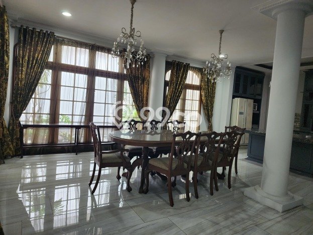 Sewa Rumah Nyaman di Menteng Siap Huni dan Strategis Sewa Rumah Nyaman di Menteng Siap Huni dan Strategis