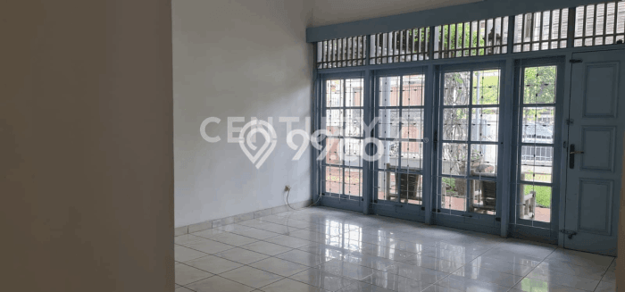 Hunian Eksklusif Dijual LT 806m2 di Kebon Jeruk, Jakarta Barat Hunian Eksklusif Dijual LT 806m2 di Kebon Jeruk, Jakarta Barat
