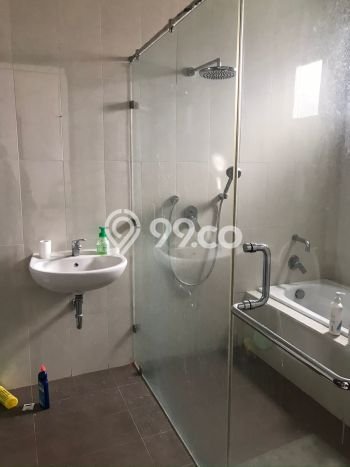 Siap Huni Rumah Mewah 5 Kamar di Cakung Dekat ke Mana Pun Siap Huni Rumah Mewah 5 Kamar di Cakung Dekat ke Mana Pun