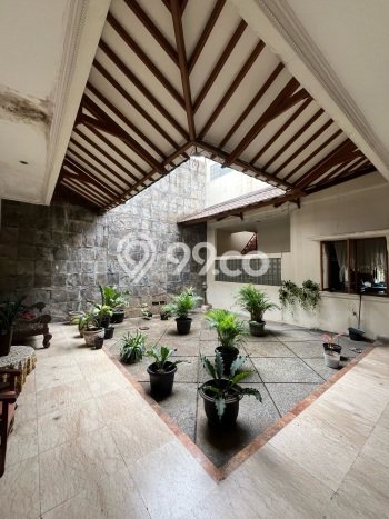 For Sale! Premium House LT 1000m2 Desain Elegan di Gudang Peluru For Sale! Premium House LT 1000m2 Desain Elegan di Gudang Peluru