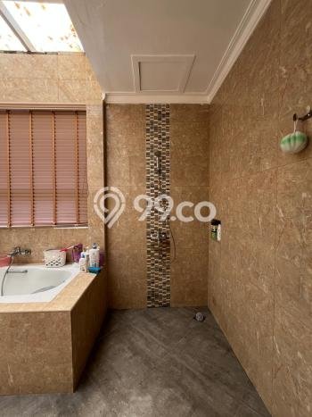 Rumah Luxury Modern Siap Huni di Cibubur Jakarta Timur Rumah Luxury Modern Siap Huni di Cibubur Jakarta Timur