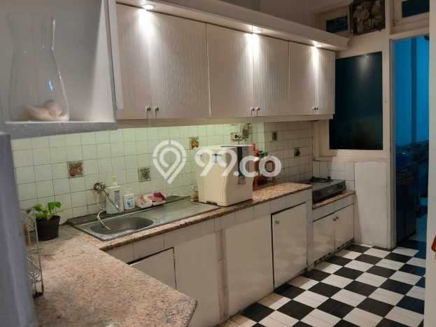 Rumah Elit Modern Tanpa Renovasi di Pondok Indah Jakarta Selatan Rumah Elit Modern Tanpa Renovasi di Pondok Indah Jakarta Selatan