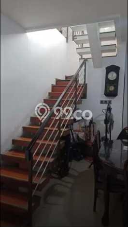 Siap Huni Rumah Mewah 5 Kamar di Mampang Prapatan Dekat ke Mana Saja Siap Huni Rumah Mewah 5 Kamar di Mampang Prapatan Dekat ke Mana Saja