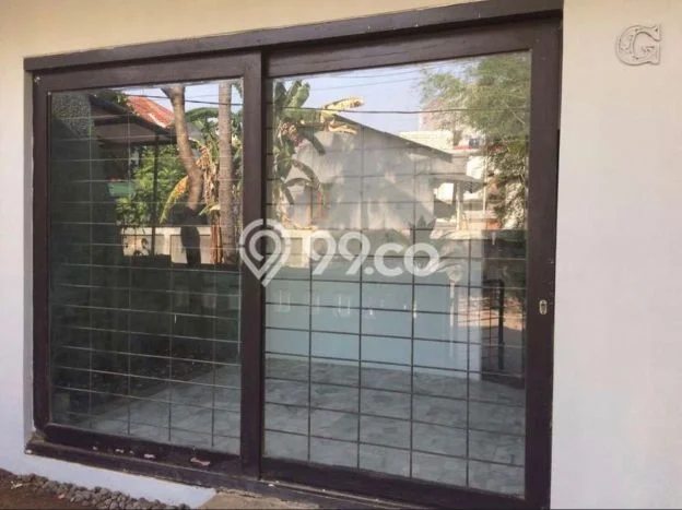 Rumah Strategis Minimalis Lb 170m2 di Pasar Minggu, Jakarta Selatan Rumah Strategis Minimalis Lb 170m2 di Pasar Minggu, Jakarta Selatan