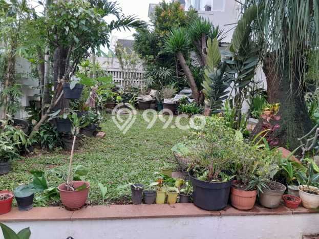 Rumah Elit Modern Tanpa Renovasi di Pondok Indah Jakarta Selatan Rumah Elit Modern Tanpa Renovasi di Pondok Indah Jakarta Selatan