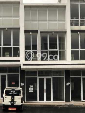 Ruko Dijual di Jakarta Timur LT 67m2 & LB 130m2 Lokasi Terbaik! Ruko Dijual di Jakarta Timur LT 67m2 & LB 130m2 Lokasi Terbaik!