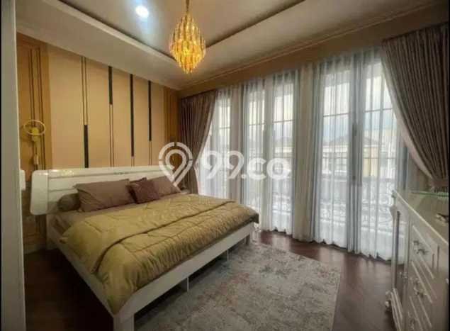 Jual Rumah Mewah Megah Dengan View Cantik di Cibubur, Jakarta Timur Jual Rumah Mewah Megah Dengan View Cantik di Cibubur, Jakarta Timur